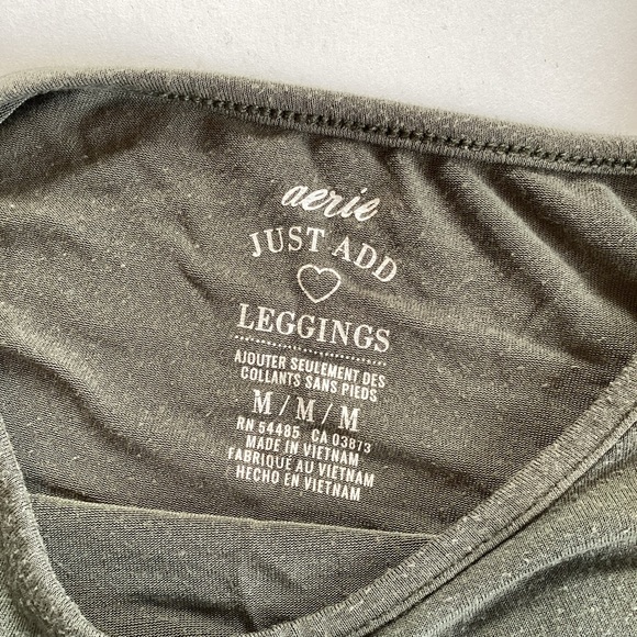 AERIE “Just add leggings” top - Picture 2 of 7